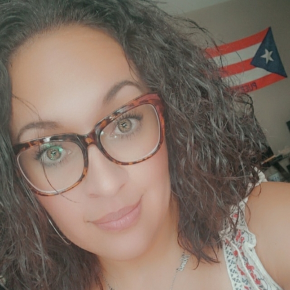 Meet your Posher, Emily - Picture 6 of 11